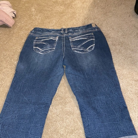 Capris - Picture 2 of 2